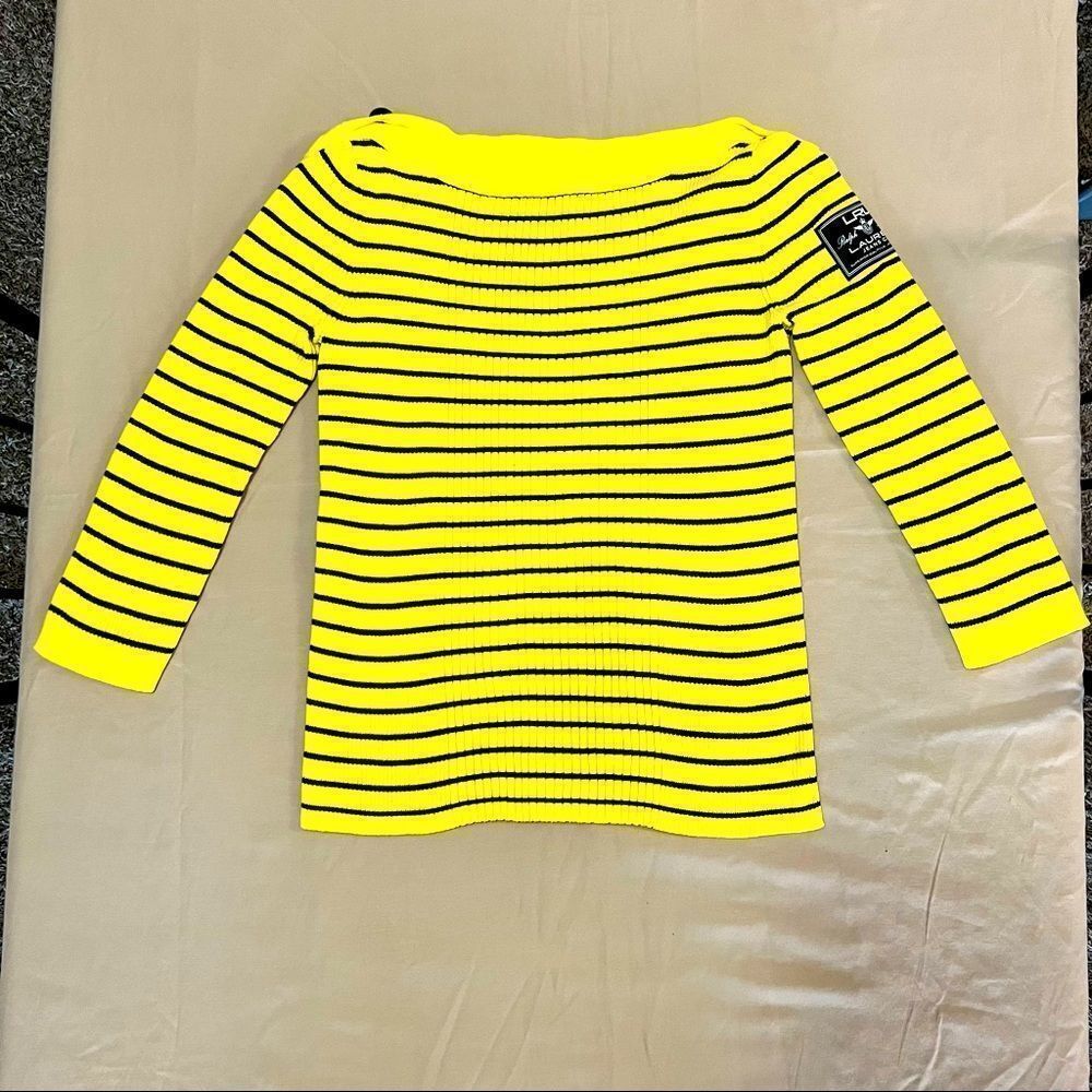 Lauren jeans co sweater in a size small.
